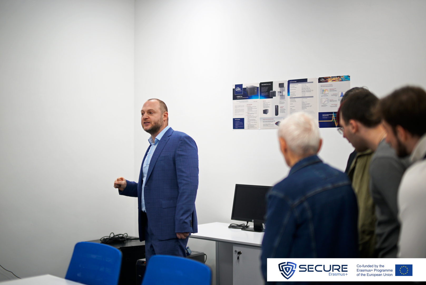 კვანტური ლაბორატორიის გახსნა კავკასიის უნივერსიტეტში